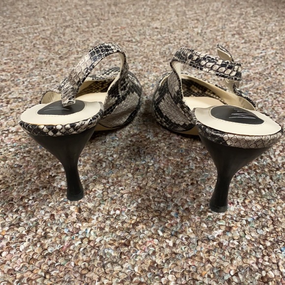 Nickels Snakeskin Print Heels size 10 3.5” heels - Picture 6 of 11
